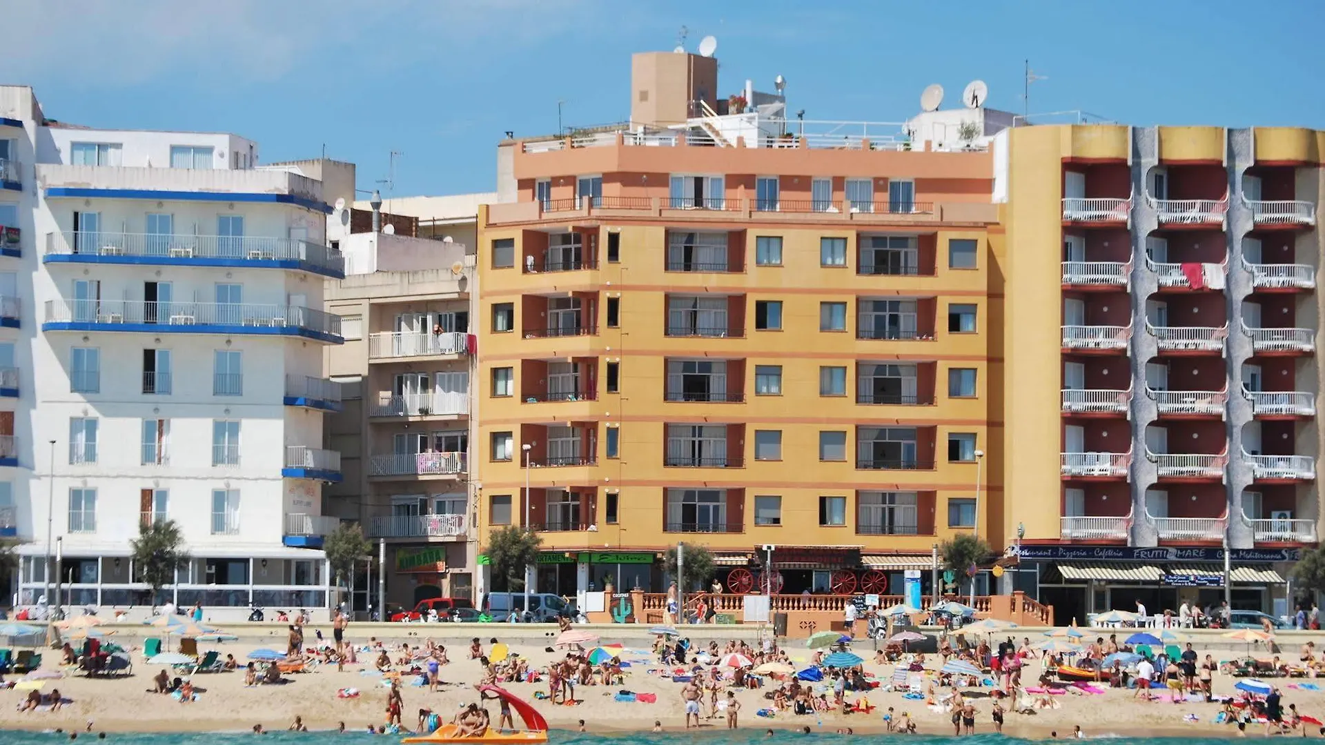 Apartamentos Elvira Blanes 0*,